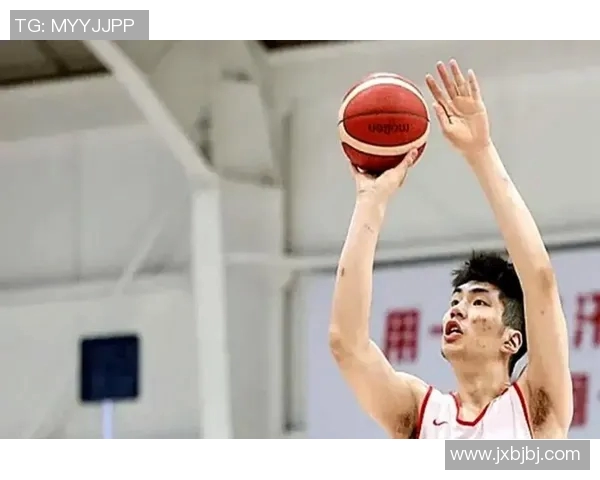 余嘉豪的成长之路与篮球梦想的追逐历程解析