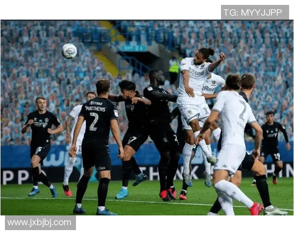 利兹联队主场迎战雷丁队期待激烈对决与精彩进球瞬间